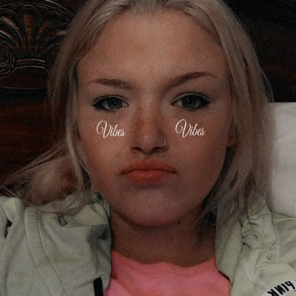 Meet your Posher, Kayley